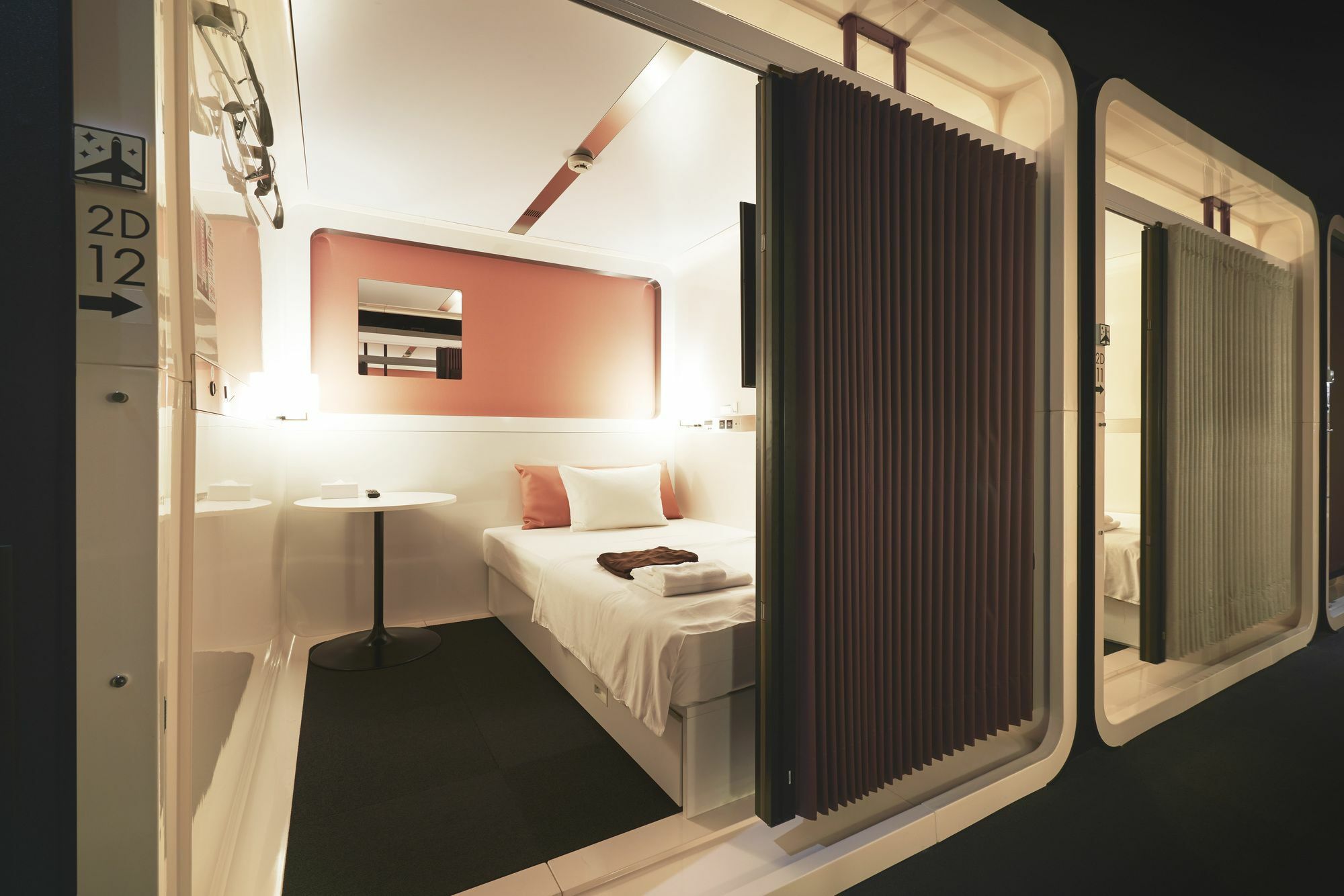 First Cabin Akihabara Showa-Dori Токио Екстериор снимка